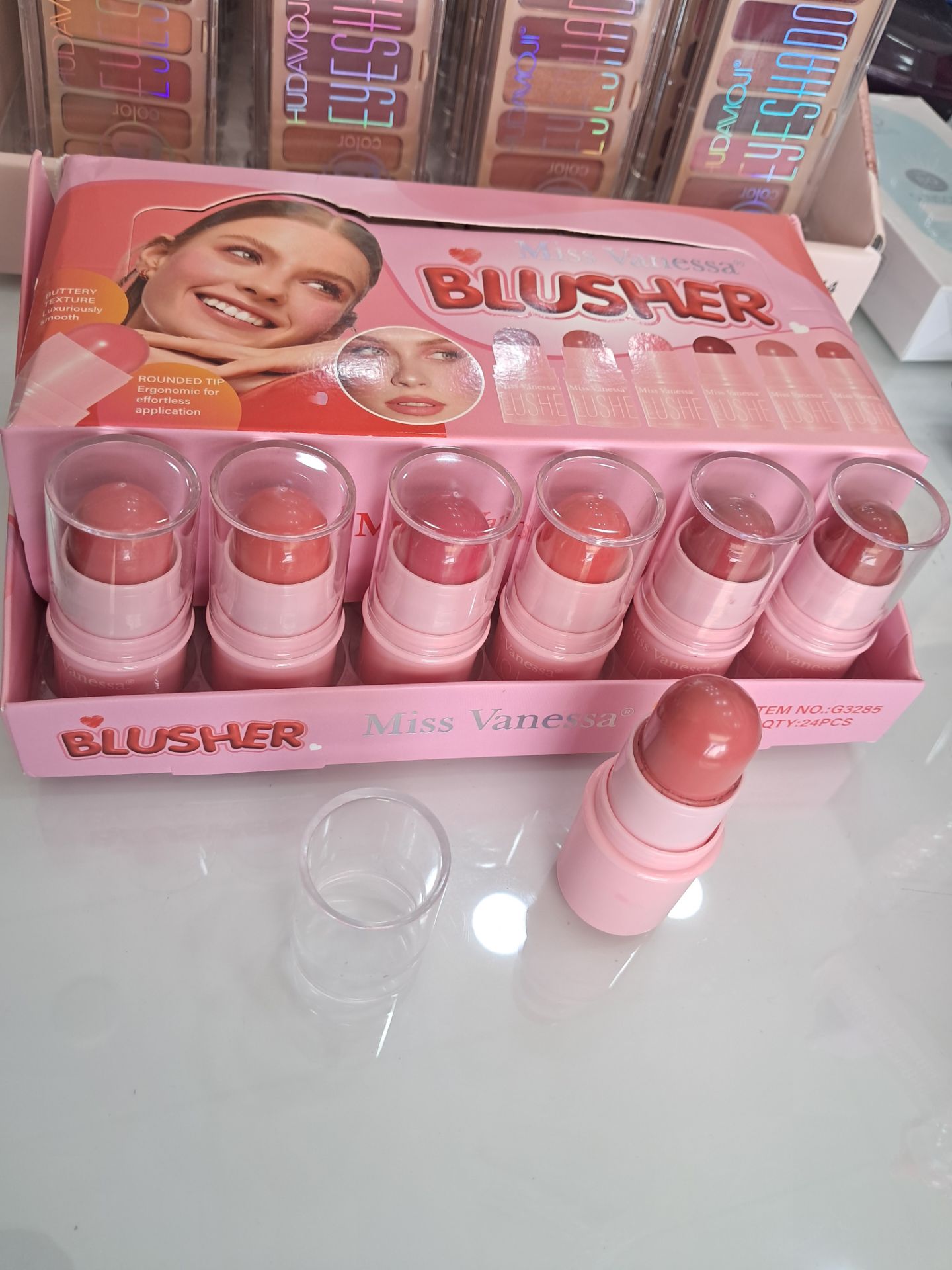 رژگونه پیچی استیکی میس ونسا